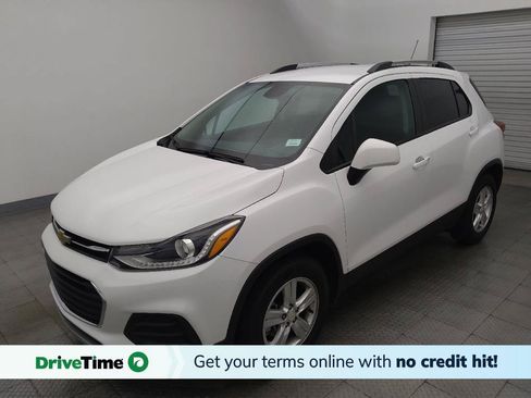 Used 2021 Chevrolet Trax LT w/ LT Convenience Package FWD image 1