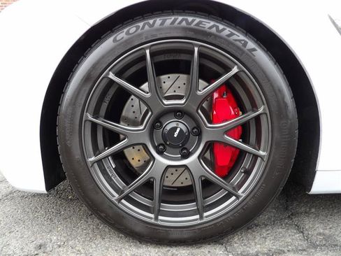 Used 2020 Genesis G70 3.3T image 8