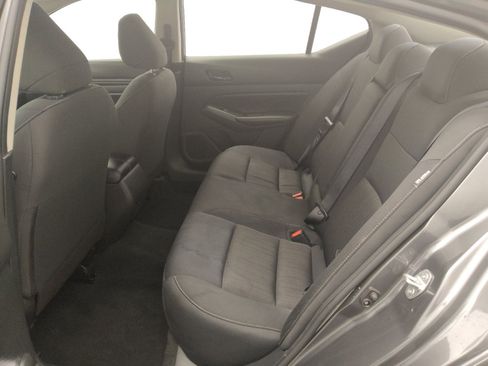 Used 2024 Nissan Altima 2.5 S FWD image 18