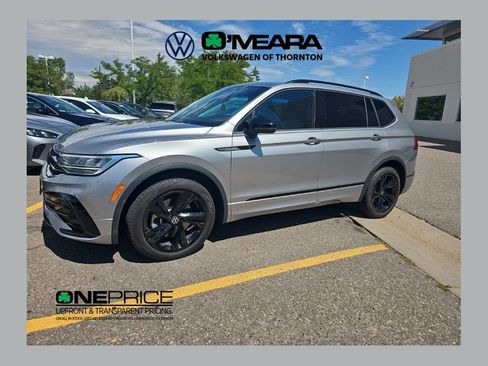 Used 2023 Volkswagen Tiguan SE R-Line AWD/4WD image 1