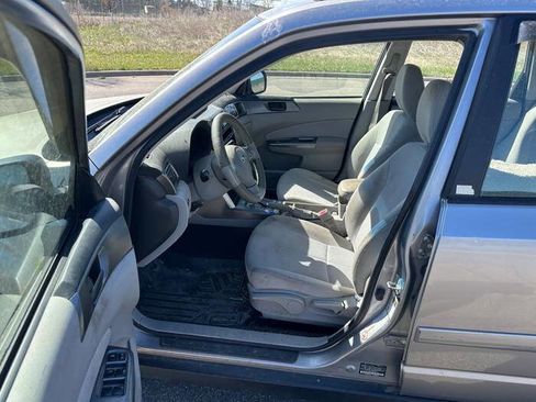 Used 2011 Subaru Forester 2.5X w/ Popular Equipment Group 1A AWD/4WD image 22