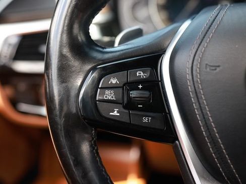 Used 2018 BMW 540i RWD image 31