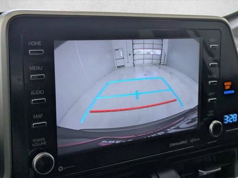 Used 2019 Toyota C-HR Limited FWD image 15