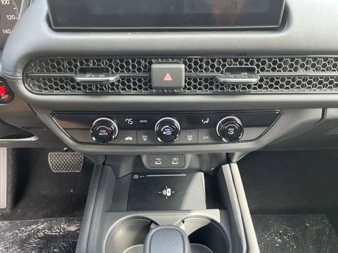 New 2026 Honda HR-V LX image 18