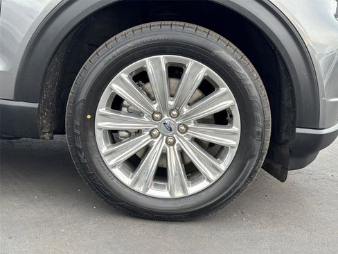 Certified 2021 Ford Explorer Limited w/ Hybrid Equipment Group 310A image 6