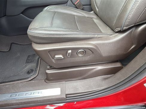 Used 2023 GMC Yukon Denali w/ Max Trailering Package image 12