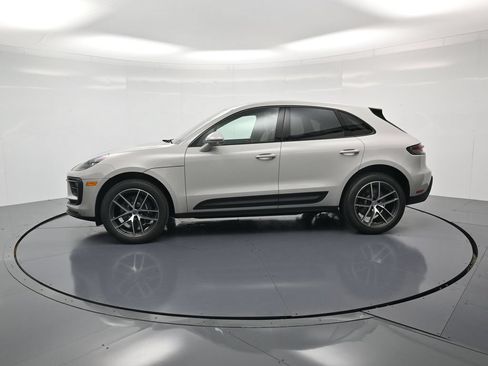 New 2026 Porsche Macan AWD/4WD image 2