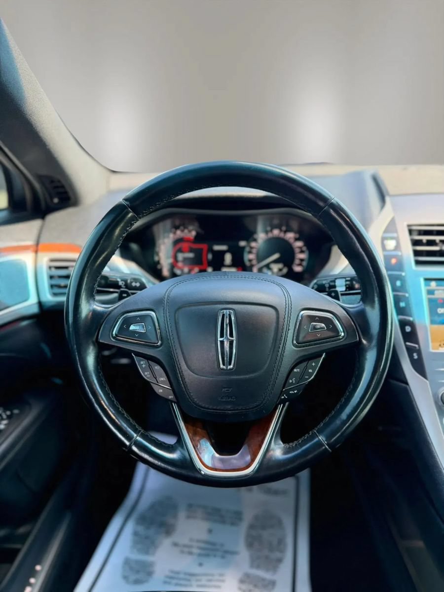 Used 2017 Lincoln MKZ Select w/ Climate Package FWD image 11