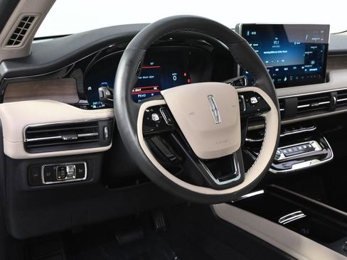 New 2026 Lincoln Corsair Reserve AWD/4WD image 11