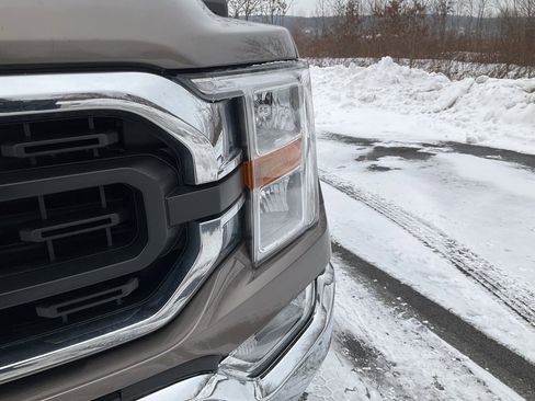 Used 2022 Ford F150 XLT image 2