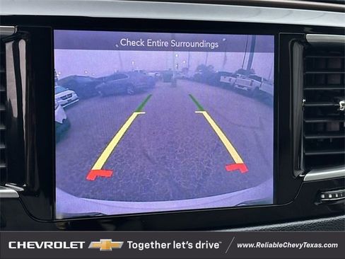 Used 2017 Chrysler Pacifica Touring-L Plus image 18