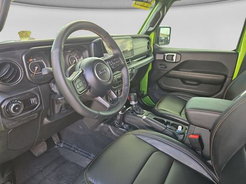 Used 2025 Jeep Wrangler Unlimited Rubicon 392 AWD/4WD image 22