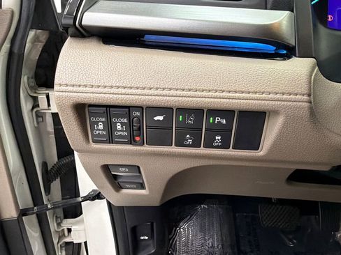 Used 2019 Honda Odyssey Elite image 35