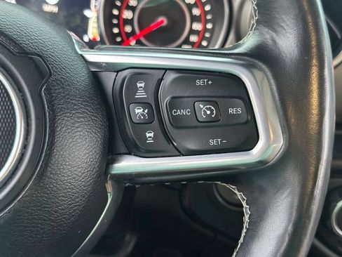 Used 2019 Jeep Wrangler Unlimited Rubicon AWD/4WD image 34
