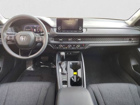 Used 2023 Honda Accord EX image 14