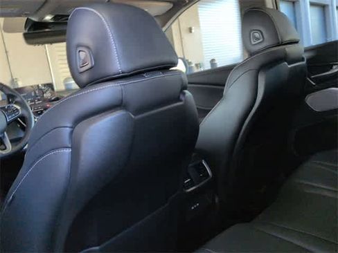 Certified 2025 Acura RDX SH-AWD w/ Technology Package image 19