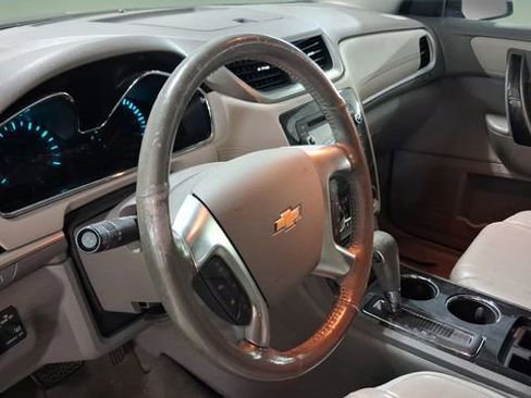 Used 2017 Chevrolet Traverse Premier AWD/4WD image 25