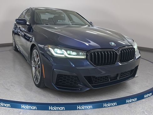 Used 2021 BMW M550i xDrive w/ Executive Package image 3