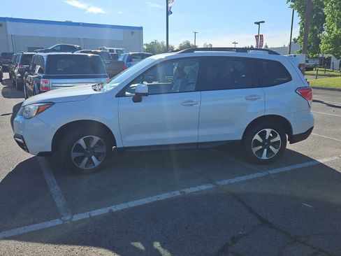 Used 2018 Subaru Forester 2.5i Premium image 5