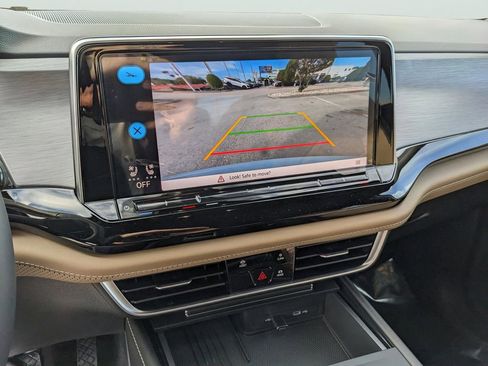 New 2026 Volkswagen Atlas Cross Sport SE FWD image 22