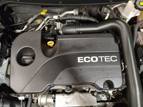 Used 2020 Chevrolet Equinox LT image 30