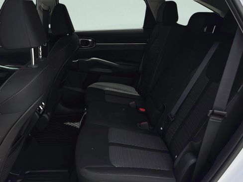 New 2026 Kia Sorento LX FWD image 11