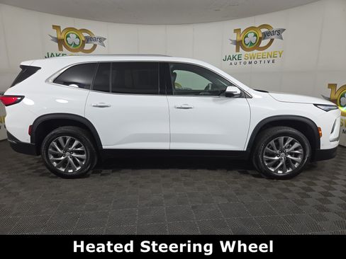 Used 2025 Buick Enclave Preferred w/ Super Cruise Package AWD/4WD image 10