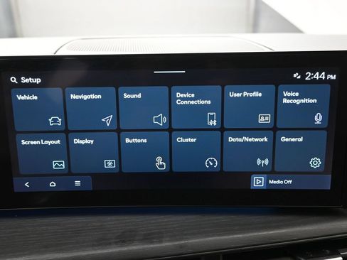 Used 2024 Hyundai Santa Fe Limited FWD image 13