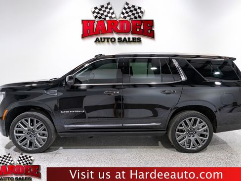 Used 2026 GMC Yukon Denali Ultimate w/ LPO, Floor Liner Package AWD/4WD image 1