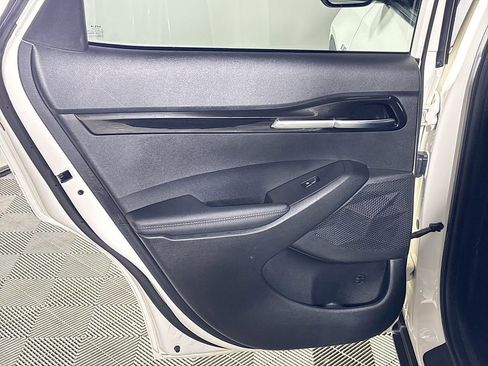 Used 2023 Kia Seltos SX image 19