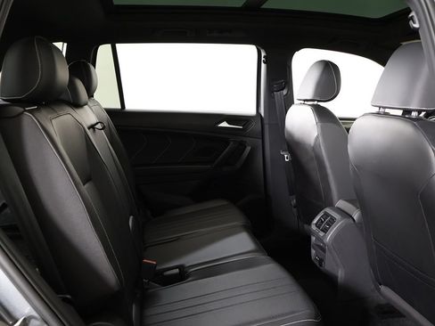 Used 2023 Volkswagen Tiguan SE R-Line FWD image 35