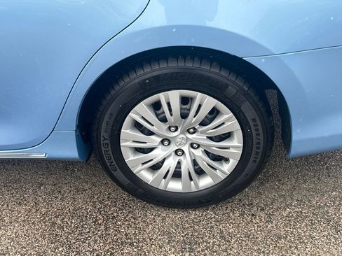 Used 2012 Toyota Camry LE image 39