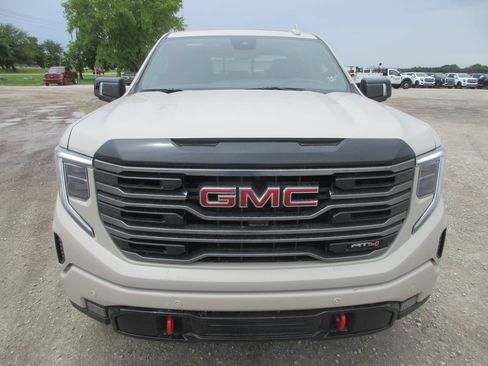 New 2026 GMC Sierra 1500 AT4 w/ AT4 Premium Package AWD/4WD image 13