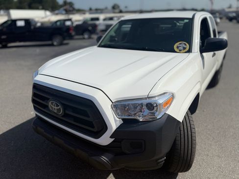 Used 2023 Toyota Tacoma SR RWD image 17