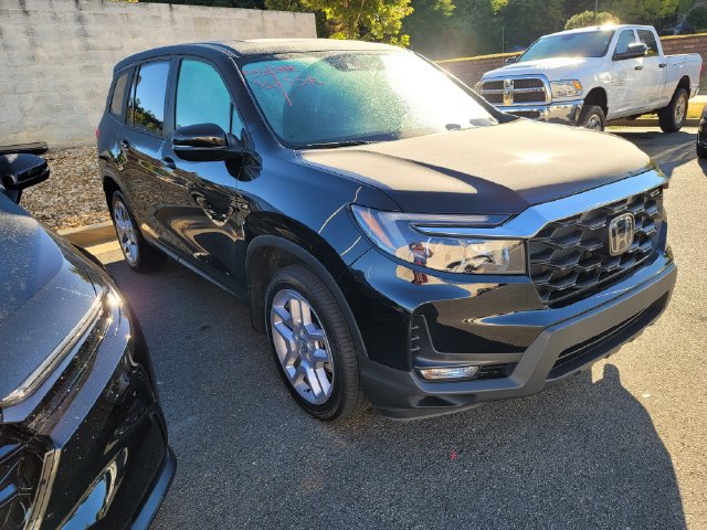 Used 2025 Honda Passport EX-L image 2