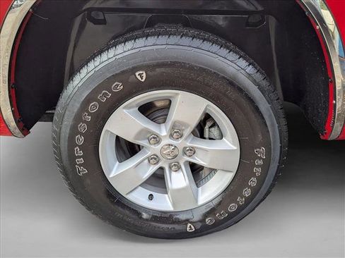 Used 2019 RAM 1500 Classic SLT image 23