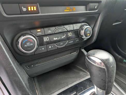 Used 2015 MAZDA MAZDA3 i Grand Touring image 9