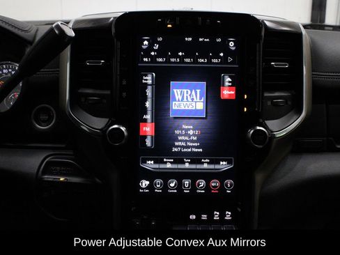 Used 2020 RAM 3500 Laramie image 32