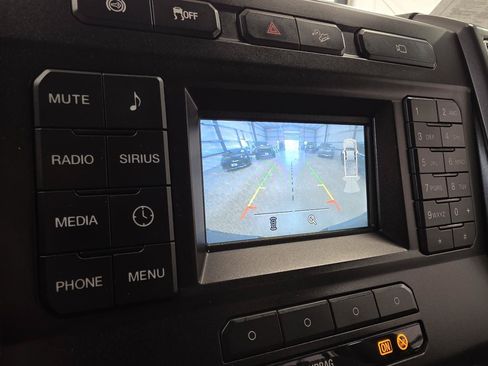 Used 2019 Ford F250 XLT w/ XLT Value Package AWD/4WD image 18
