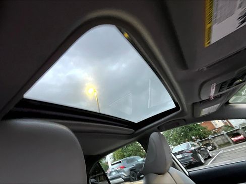 Used 2023 Toyota Camry SE w/ Cold Weather Package image 21