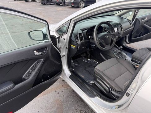 Used 2016 Kia Forte LX w/ LX Popular Plus Package FWD image 10
