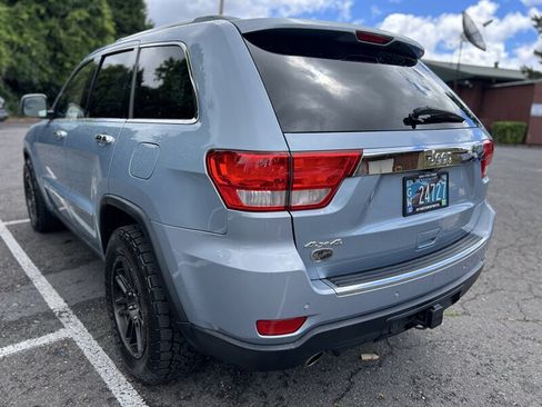 Used 2012 Jeep Grand Cherokee Overland Summit AWD/4WD image 3