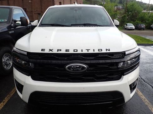Used 2023 Ford Expedition Max Limited AWD/4WD image 5
