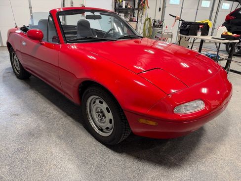 Used 1991 MAZDA MX-5 Miata RWD image 3