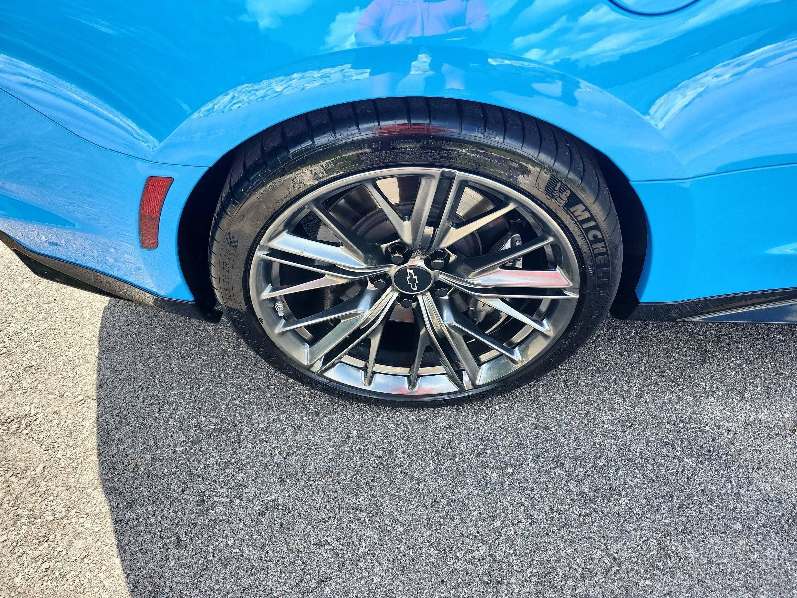 Used 2023 Chevrolet Camaro ZL1 RWD image 5