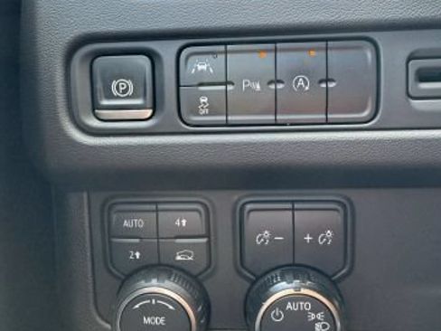 Used 2024 Chevrolet Suburban LS w/ Driver Alert Package AWD/4WD image 13