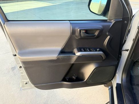 Used 2021 Toyota Tacoma SR5 image 16