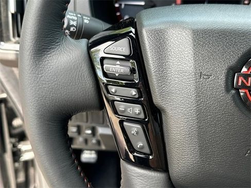 New 2025 Nissan Frontier PRO-4X w/ Pro Convenience Package image 16