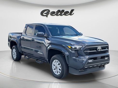 Used 2024 Toyota Tacoma SR5 AWD/4WD image 3