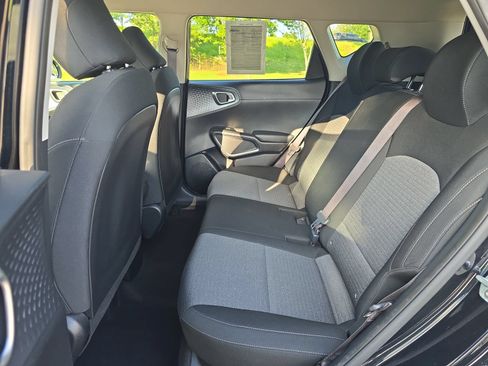 Used 2020 Kia Soul S FWD image 13